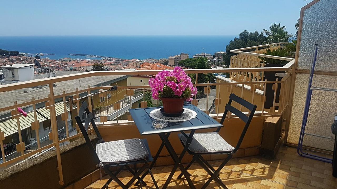 Il Paradiso Del Relax Private Room With Bathroom Parking San Remo Buitenkant foto