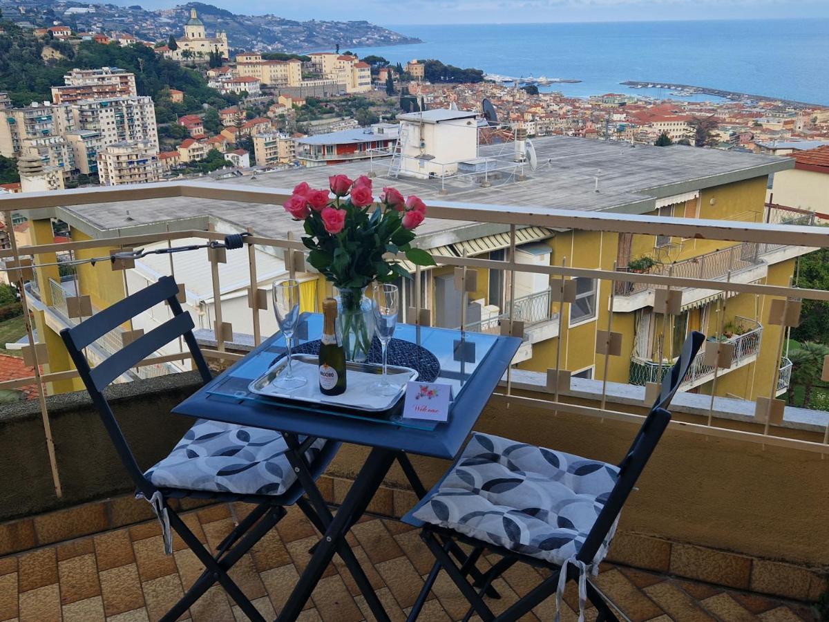 Il Paradiso Del Relax Private Room With Bathroom Parking San Remo Buitenkant foto